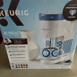New Keurig special design by Jonathan Adler. Box never opened